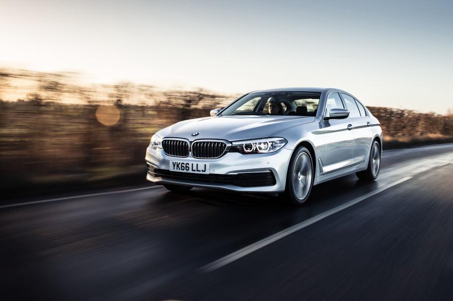  BMW 520d SE Sedan 2017 года  (UK) (фото 5 из 18)